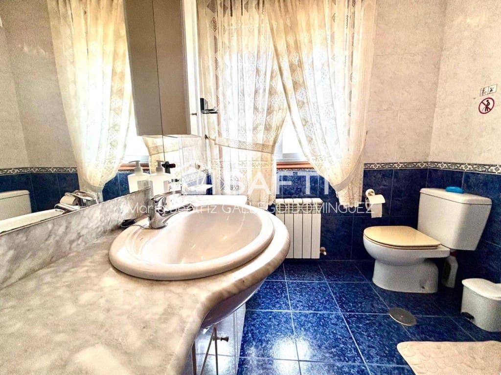 Chalet de 7 habitaciones en Moaña en venta con garaje - 440.000 € (Ref: 9594947)