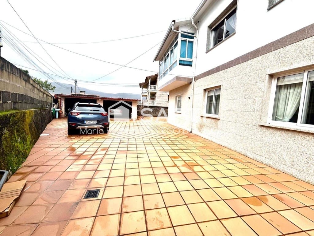 Chalet de 7 habitaciones en Moaña en venta con garaje - 440.000 € (Ref: 9594947)