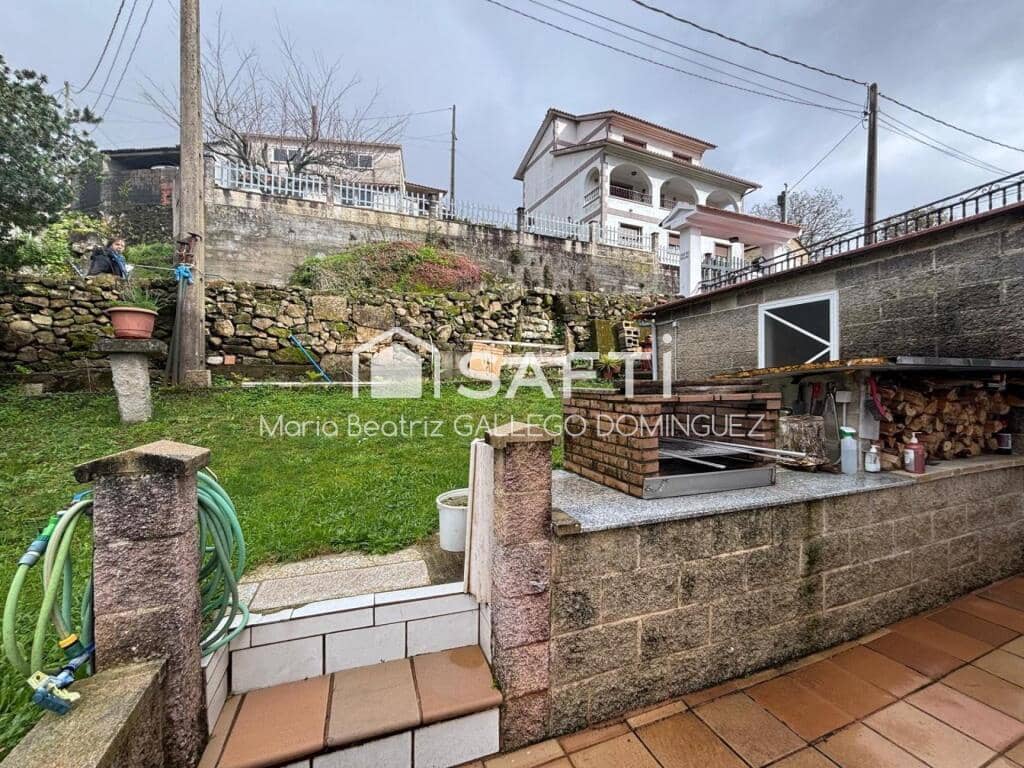 7 sovrum Villa till salu i Moana med garage - 440 000 € (Ref: 9594947)