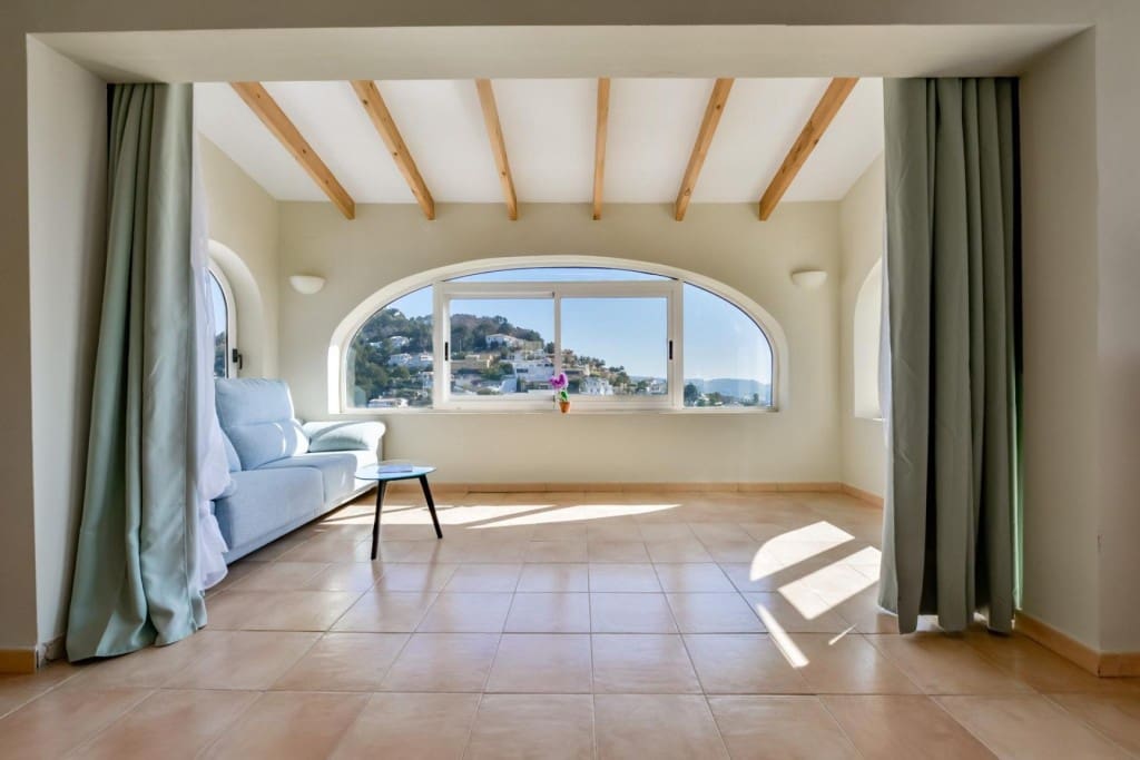 4 bedroom Villa for sale in Benissa with pool - € 649,000 (Ref: 9594955)