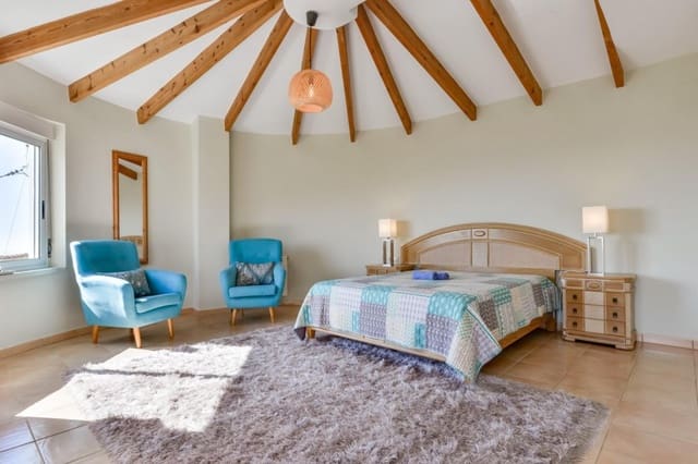 4 bedroom Villa for sale in Benissa with pool - € 649,000 (Ref: 9594955)