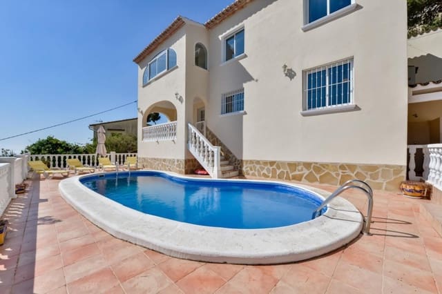 4 bedroom Villa for sale in Benissa with pool - € 649,000 (Ref: 9594955)