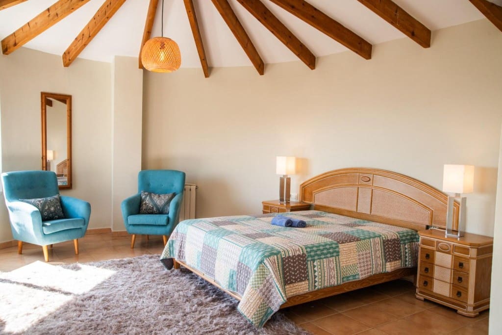 4 bedroom Villa for sale in Benissa with pool - € 649,000 (Ref: 9594955)