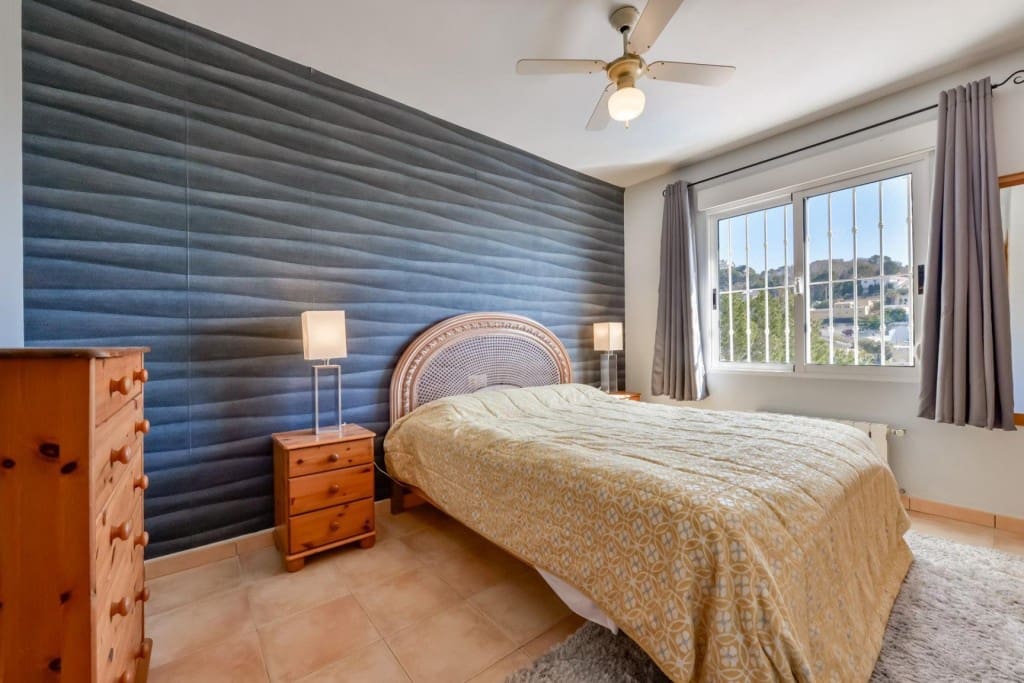 4 bedroom Villa for sale in Benissa with pool - € 649,000 (Ref: 9594955)