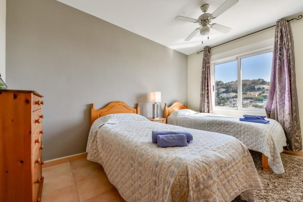 4 bedroom Villa for sale in Benissa with pool - € 649,000 (Ref: 9594955)