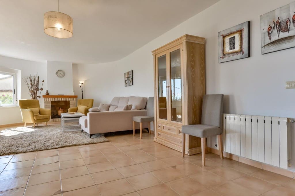 4 bedroom Villa for sale in Benissa with pool - € 649,000 (Ref: 9594955)