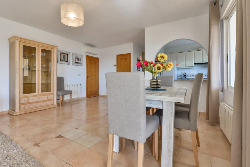 4 bedroom Villa for sale in Benissa with pool - € 649,000 (Ref: 9594955)