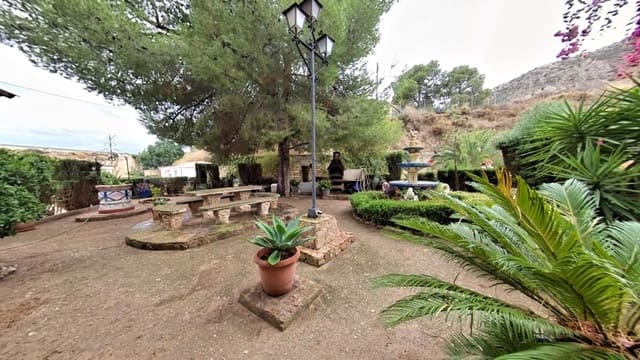 4 slaapkamer Finca/Landhuis te koop in Elda - € 259.500 (Ref: 9594961)