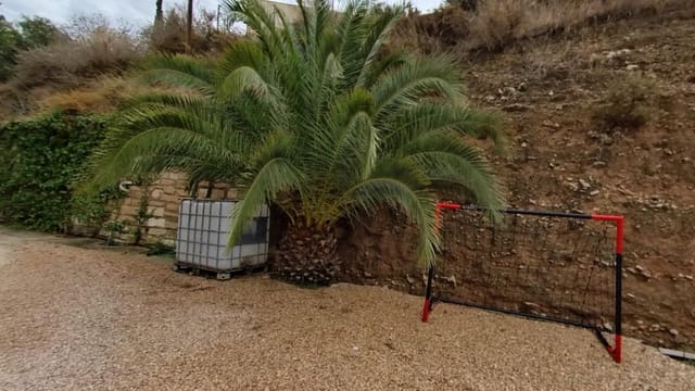 4 slaapkamer Finca/Landhuis te koop in Elda - € 259.500 (Ref: 9594961)