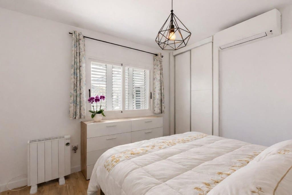 1 Zimmer Penthouse zu verkaufen in Alicante / Alacant Stadt mit Pool Garage - 319.000 € (Ref: 9594963)