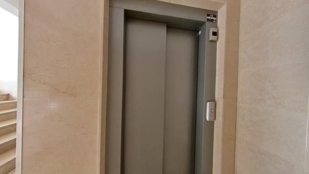 1 Zimmer Penthouse zu verkaufen in Alicante / Alacant Stadt mit Pool Garage - 319.000 € (Ref: 9594963)