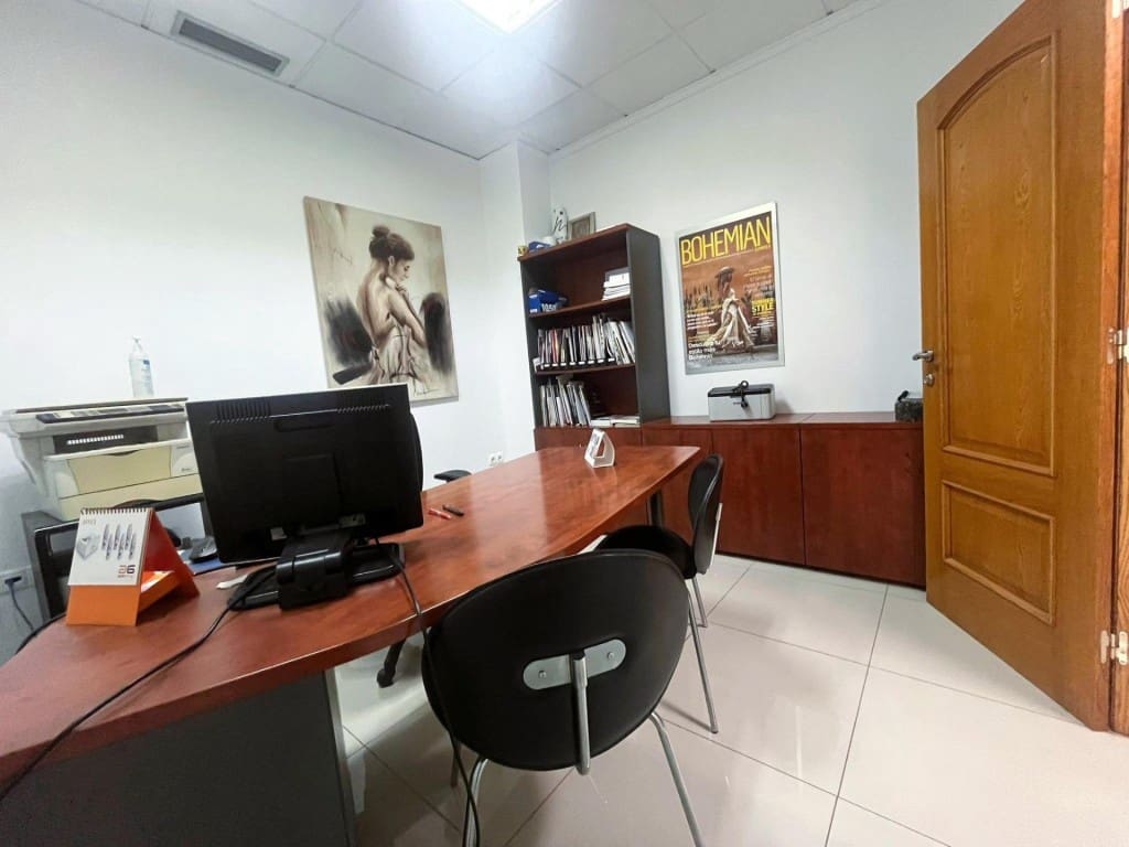 Local Comercial en Almoradí en venta - 175.000 € (Ref: 9594968)