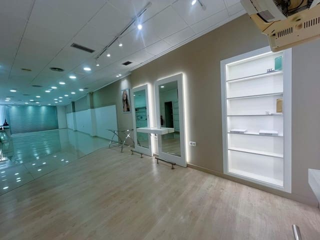 Local Comercial en Almoradí en venta - 175.000 € (Ref: 9594968)