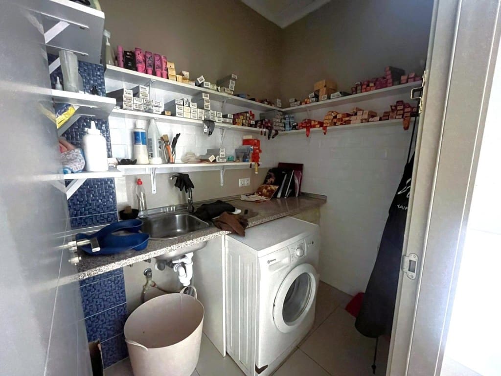 Local Comercial en Almoradí en venta - 175.000 € (Ref: 9594968)