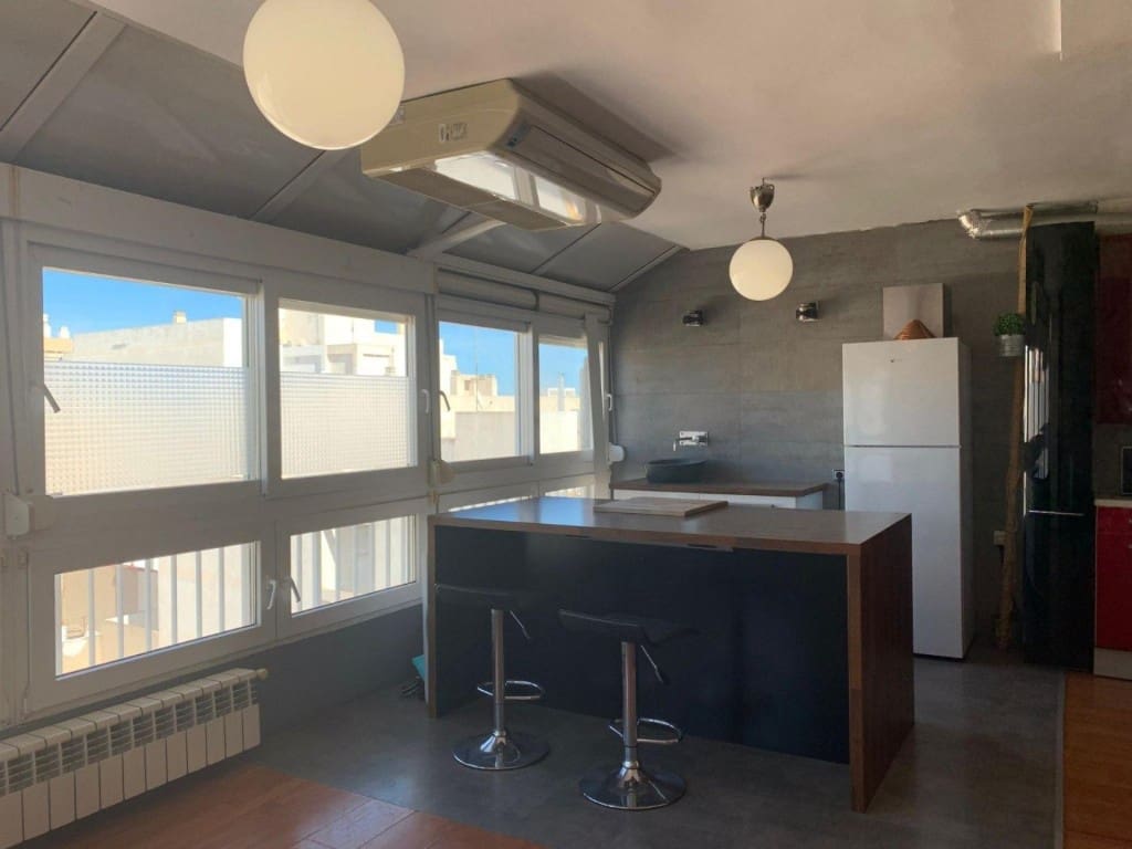 5 soverom Penthouse til salgs i Torrevieja med svømmebasseng - € 280 000 (Ref: 9594970)