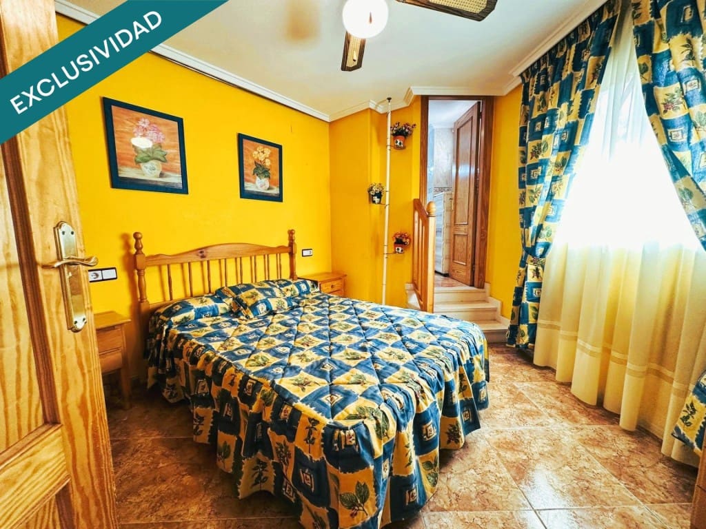 3 slaapkamer Appartement te koop in Guardamar del Segura met garage - € 239.900 (Ref: 9594973)