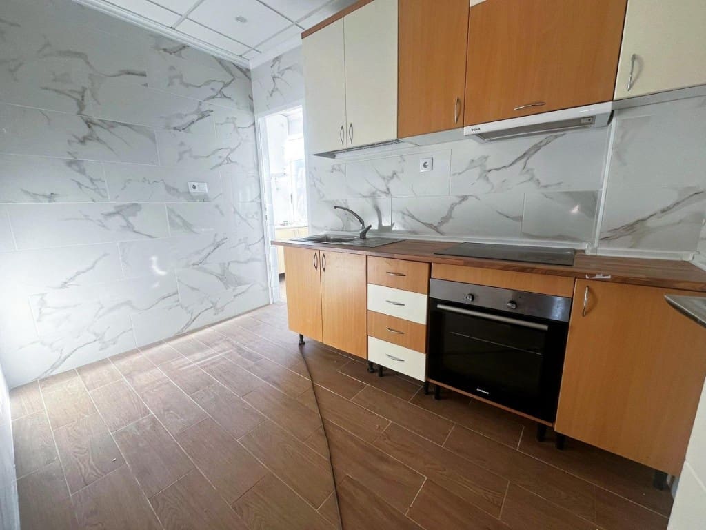 3 slaapkamer Appartement te koop in Almoradi - € 83.900 (Ref: 9594974)