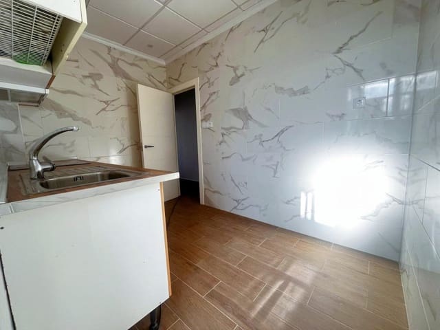 3 slaapkamer Appartement te koop in Almoradí - € 83.900 (Ref: 9594974)