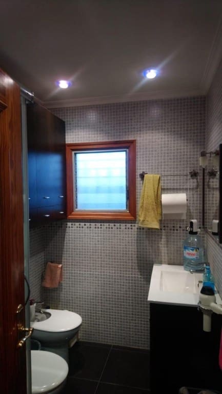 5 makuuhuone Huvila myytävänä paikassa Benillup mukana uima-altaan - 300 000 € (Ref: 9594977)