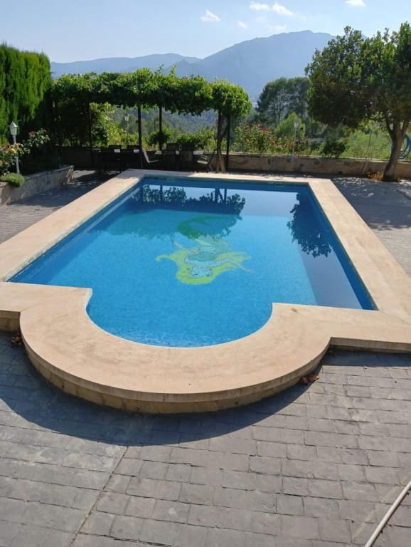 5 makuuhuone Huvila myytävänä paikassa Benillup mukana uima-altaan - 300 000 € (Ref: 9594977)