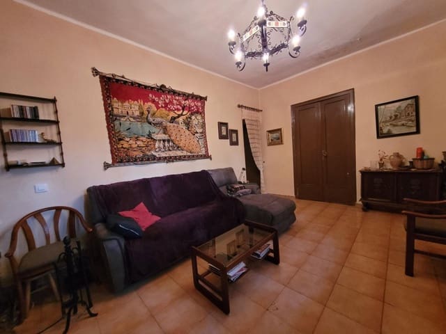 Grunde uden byggetilladelser til salg i Ontinyent - € 740.000 (Ref: 9594978)