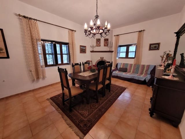 Grunde uden byggetilladelser til salg i Ontinyent - € 740.000 (Ref: 9594978)