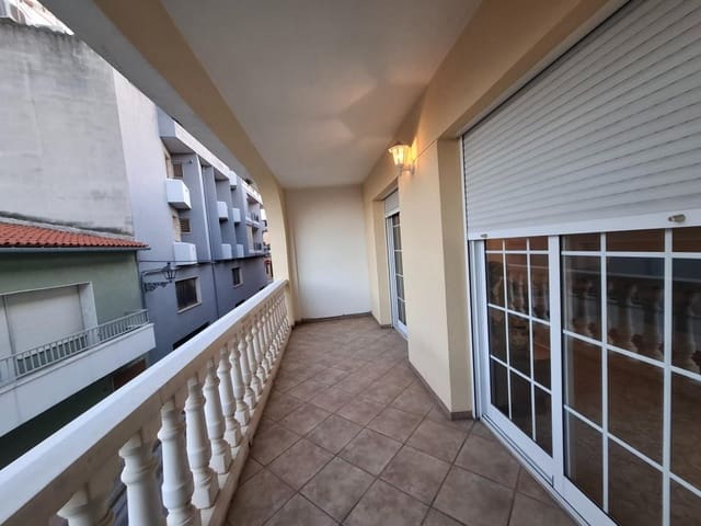 Piso de 4 habitaciones en Castelló de Rugat en venta con garaje - 170.000 € (Ref: 9594980)