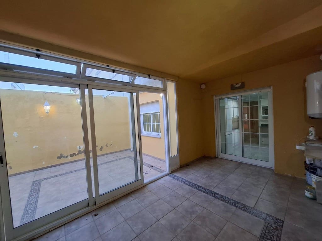 Piso de 4 habitaciones en Castelló de Rugat en venta con garaje - 170.000 € (Ref: 9594980)