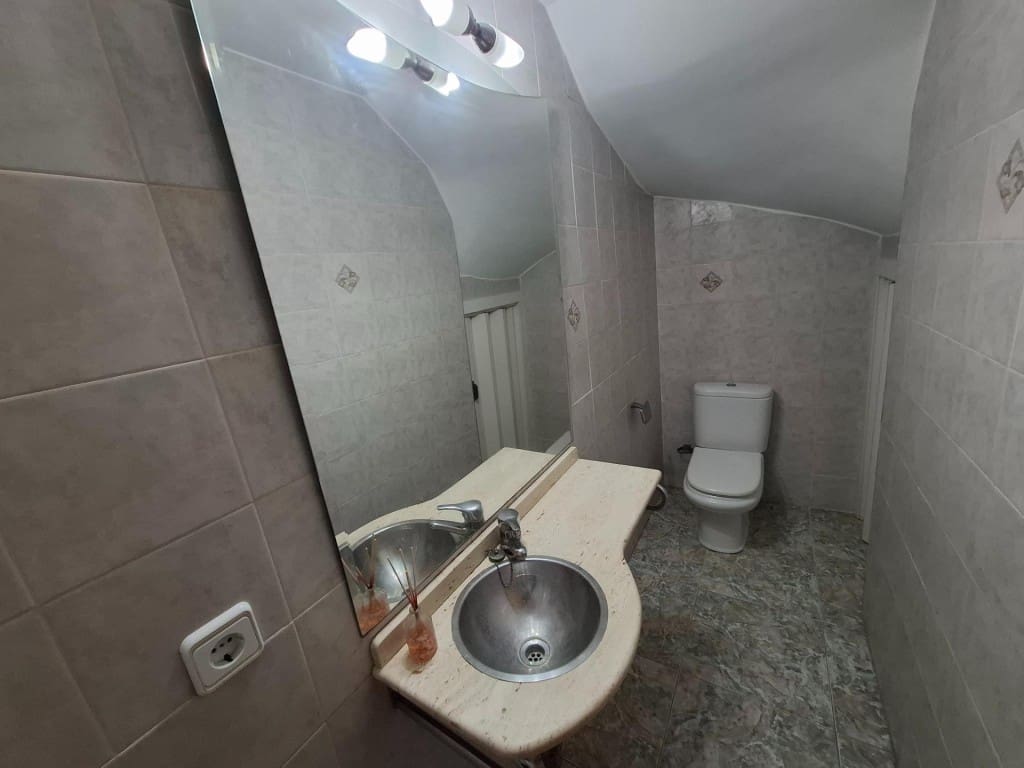 Piso de 4 habitaciones en Castelló de Rugat en venta con garaje - 170.000 € (Ref: 9594980)