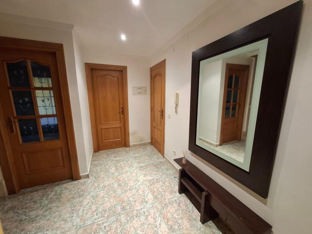 Piso de 4 habitaciones en Castelló de Rugat en venta con garaje - 170.000 € (Ref: 9594980)