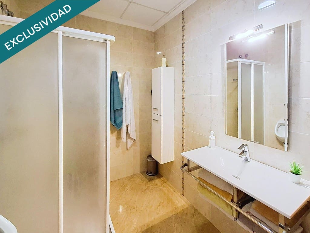 4 makuuhuone Rivitalo myytävänä paikassa Llutxent mukana 
autotalli - 199 000 € (Ref: 9594982)