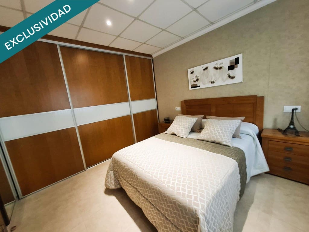 4 makuuhuone Rivitalo myytävänä paikassa Llutxent mukana 
autotalli - 199 000 € (Ref: 9594982)