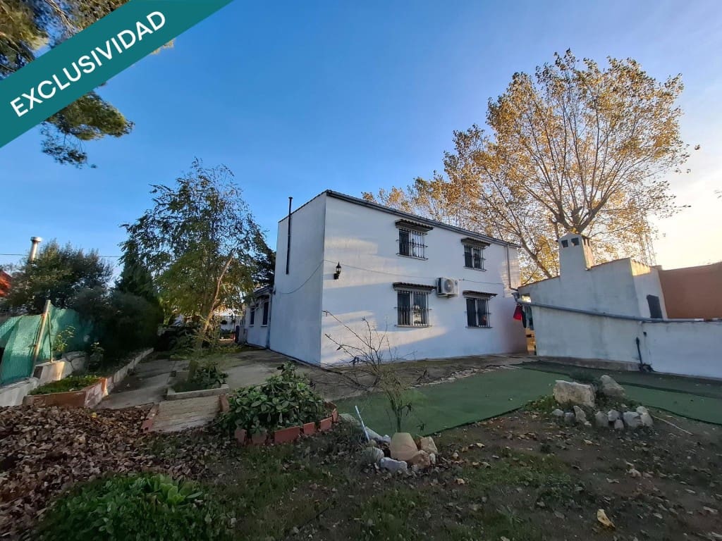 3 slaapkamer Villa te koop in Moixent met zwembad - € 225.000 (Ref: 9594984)