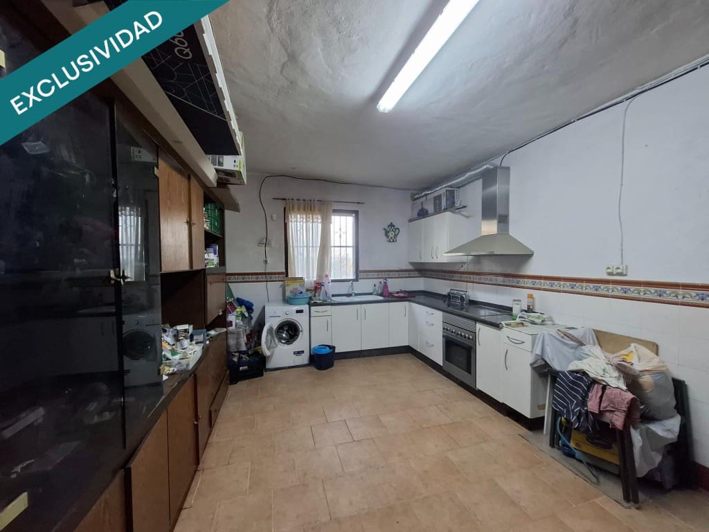 3 slaapkamer Villa te koop in Moixent met zwembad - € 225.000 (Ref: 9594984)