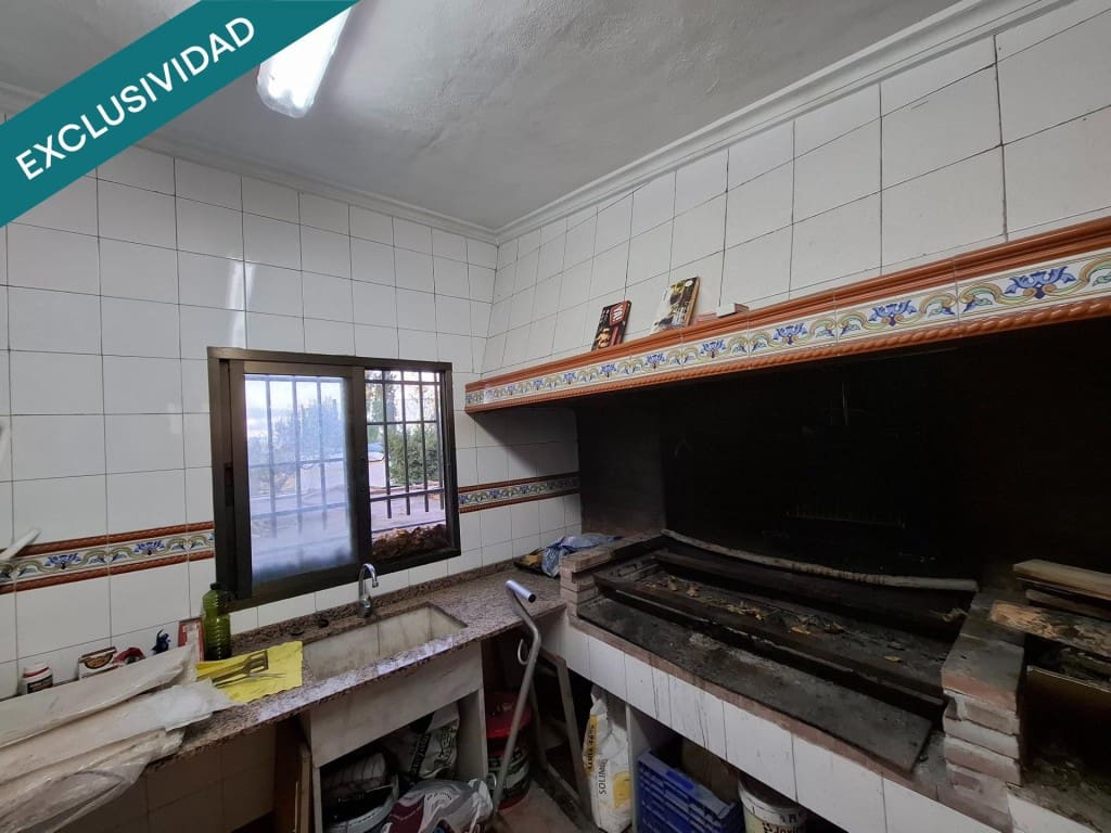 3 slaapkamer Villa te koop in Moixent met zwembad - € 225.000 (Ref: 9594984)