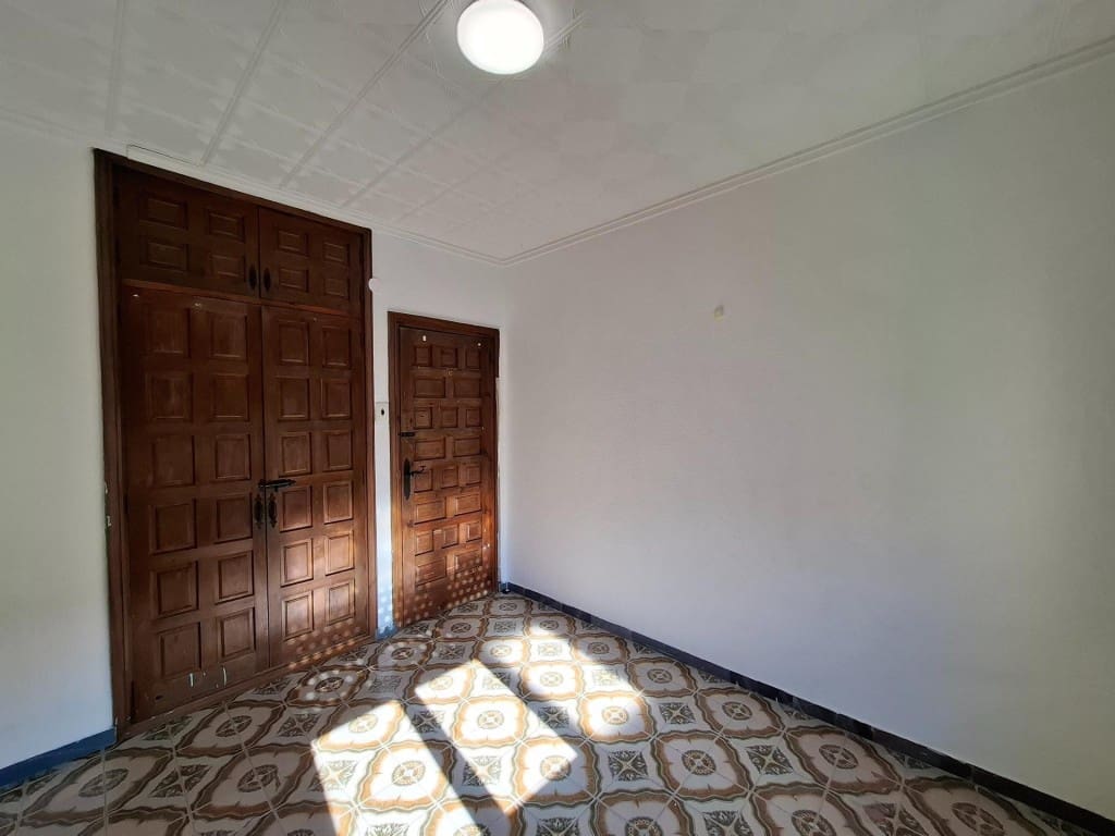 3 sypialnia Apartament na sprzedaż w Ontinyent - 75 900 € (Ref: 9594986)