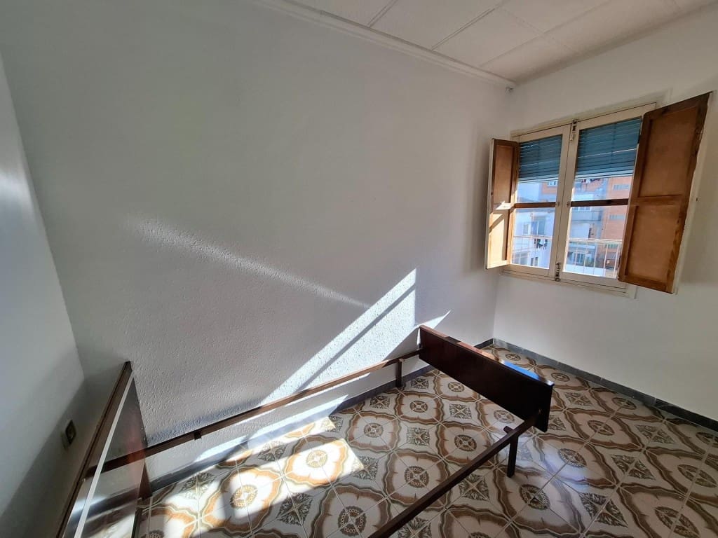 3 sypialnia Apartament na sprzedaż w Ontinyent - 75 900 € (Ref: 9594986)