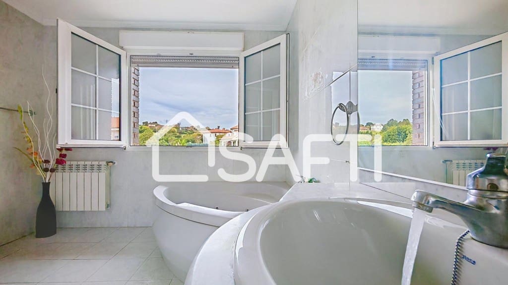 4 makuuhuone Huvila myytävänä paikassa Gijon mukana uima-altaan 
autotalli - 518 000 € (Ref: 9594994)