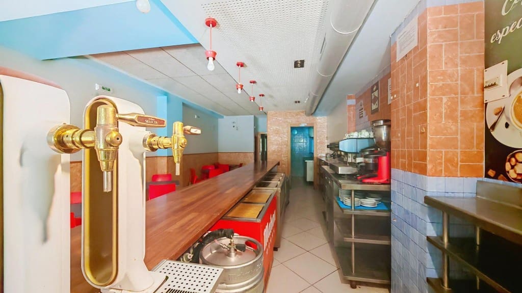 Commerciale in vendita in Gijon - 94.000 € (Rif: 9595000)