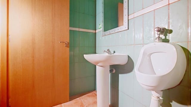 Commerciale in vendita in Centro Urbano, Gijón - 94.000 € (Rif: 9595000)