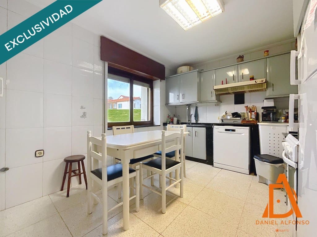 4 soveværelse Finca/Landehus til salg i Villaviciosa med garage - € 365.000 (Ref: 9595005)