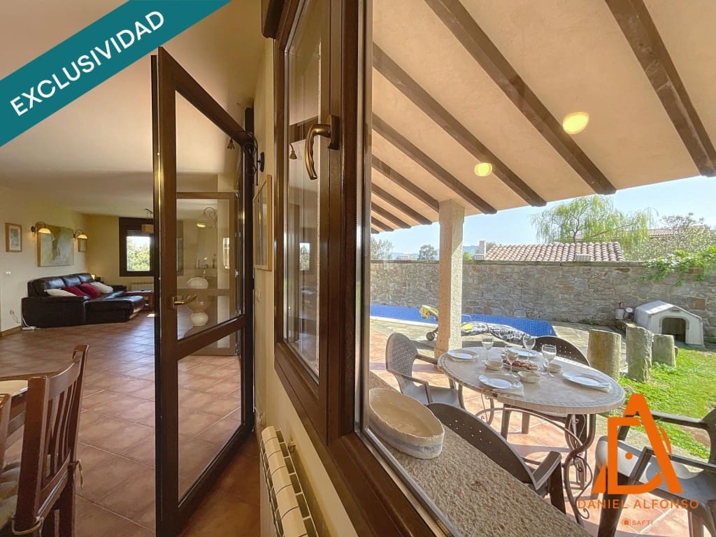 4 bedroom Villa for sale in Villaviciosa with pool garage - € 487,000 (Ref: 9595008)