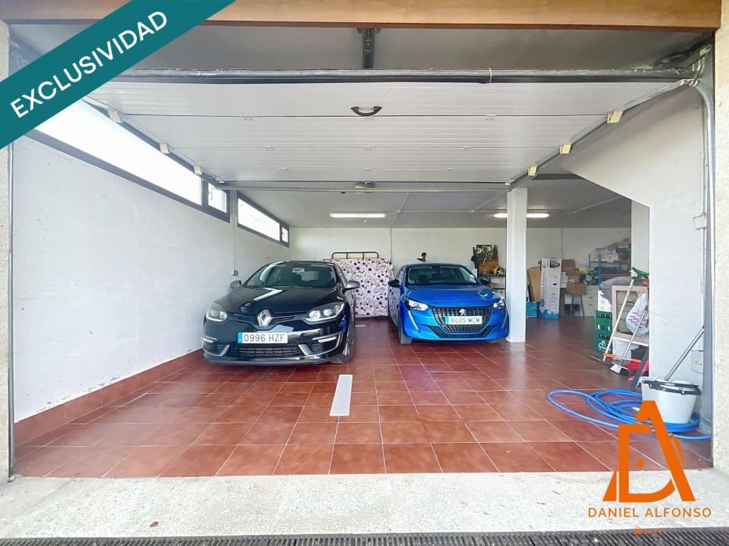 4 bedroom Villa for sale in Villaviciosa with pool garage - € 487,000 (Ref: 9595008)