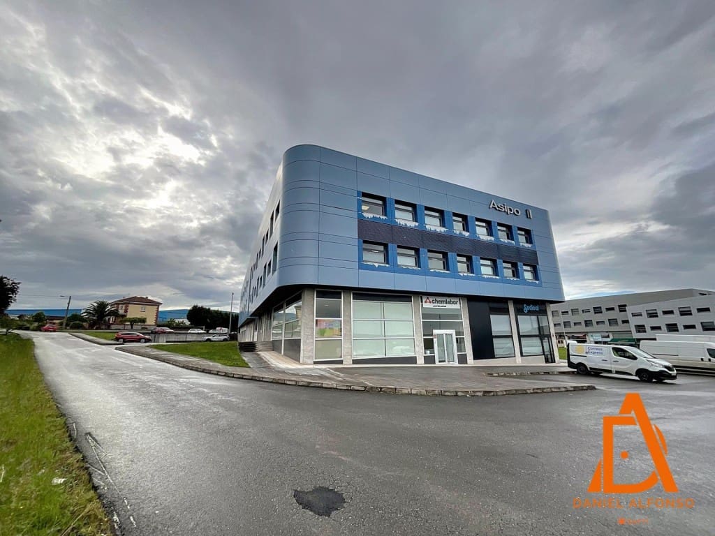 Garage zu vermieten in Llanera - 400 € (Ref: 9595015)