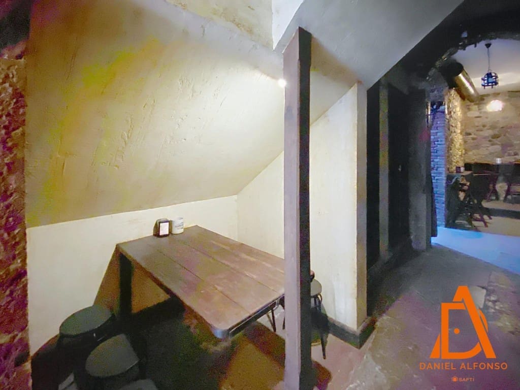 Commercial for rent in Grado - € 750 (Ref: 9595017)