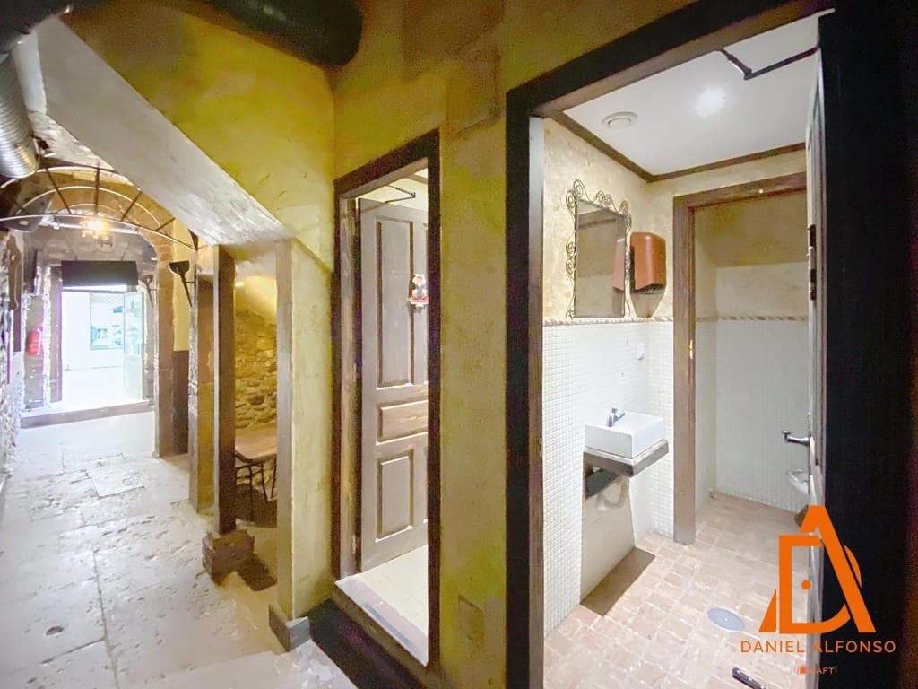 Commercial for rent in Grado - € 750 (Ref: 9595017)