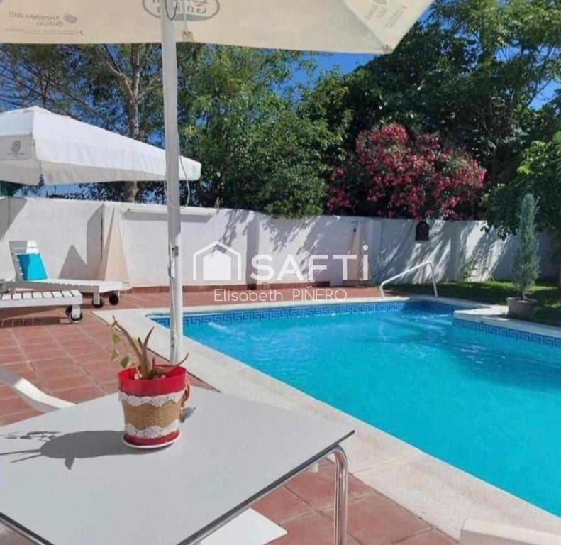 3 bedroom Villa for sale in Barbano with pool garage - € 323,000 (Ref: 9595029)