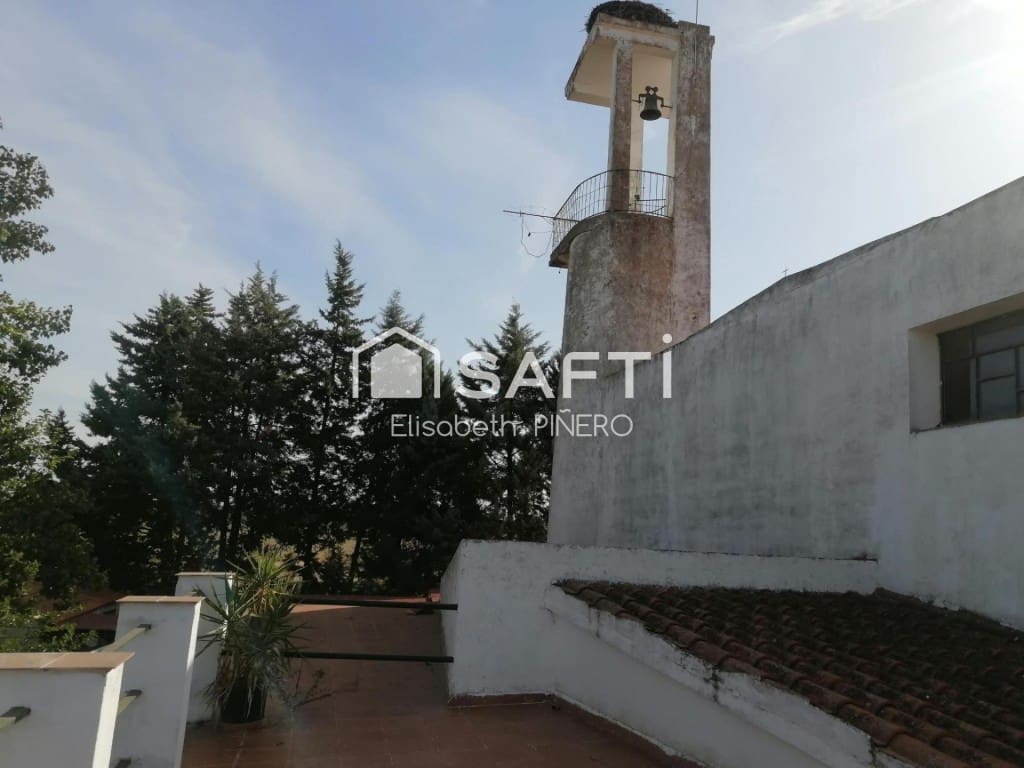 3 bedroom Villa for sale in Barbano with pool garage - € 323,000 (Ref: 9595029)