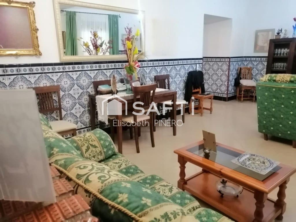 4 quarto Moradia em Banda para venda em Puebla de la Calzada com garagem - 193 000 € (Ref: 9595031)