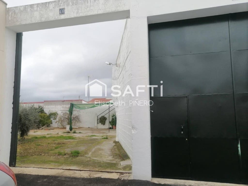 4 quarto Moradia em Banda para venda em Puebla de la Calzada com garagem - 193 000 € (Ref: 9595031)